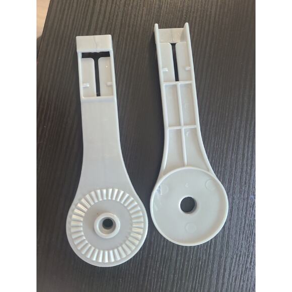 Baby Trend Plastic Canopy Insert Loop Clip Replacement Gray - Picture 2 of 3